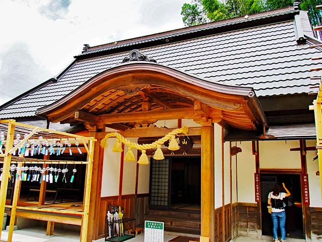 　高野山真言宗「正寿院（しょうじゅいん）」の本堂です。　